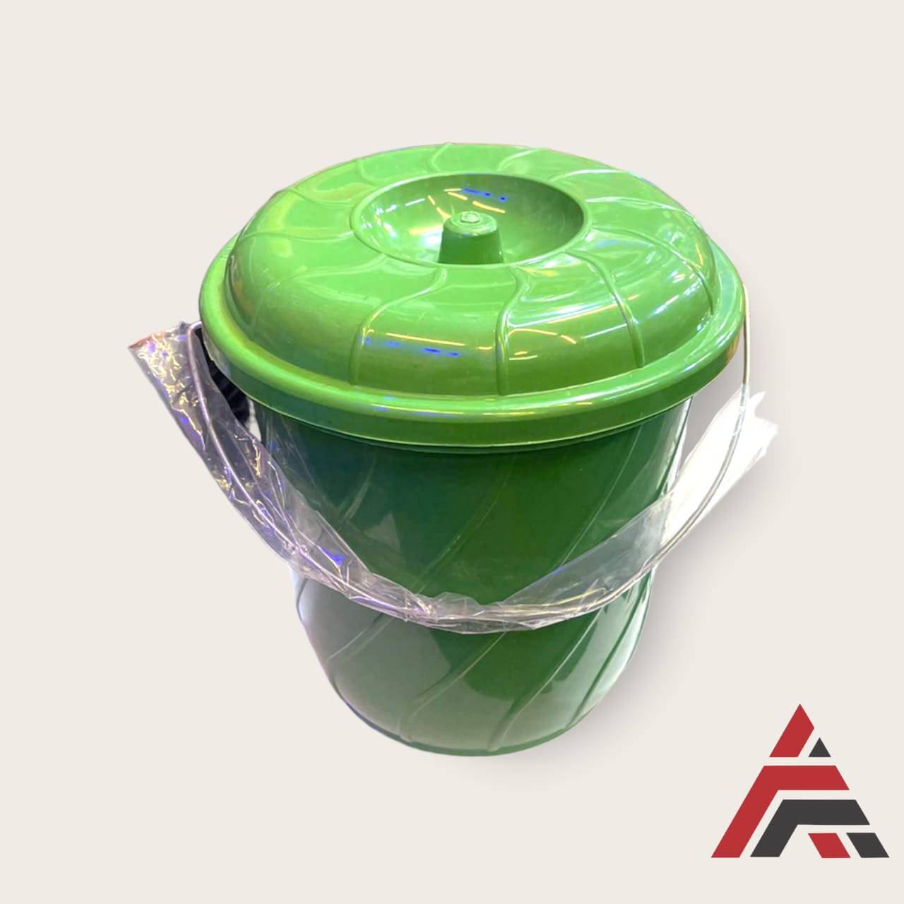 5L Plastic Bucket with Steel Handle (With Lid)