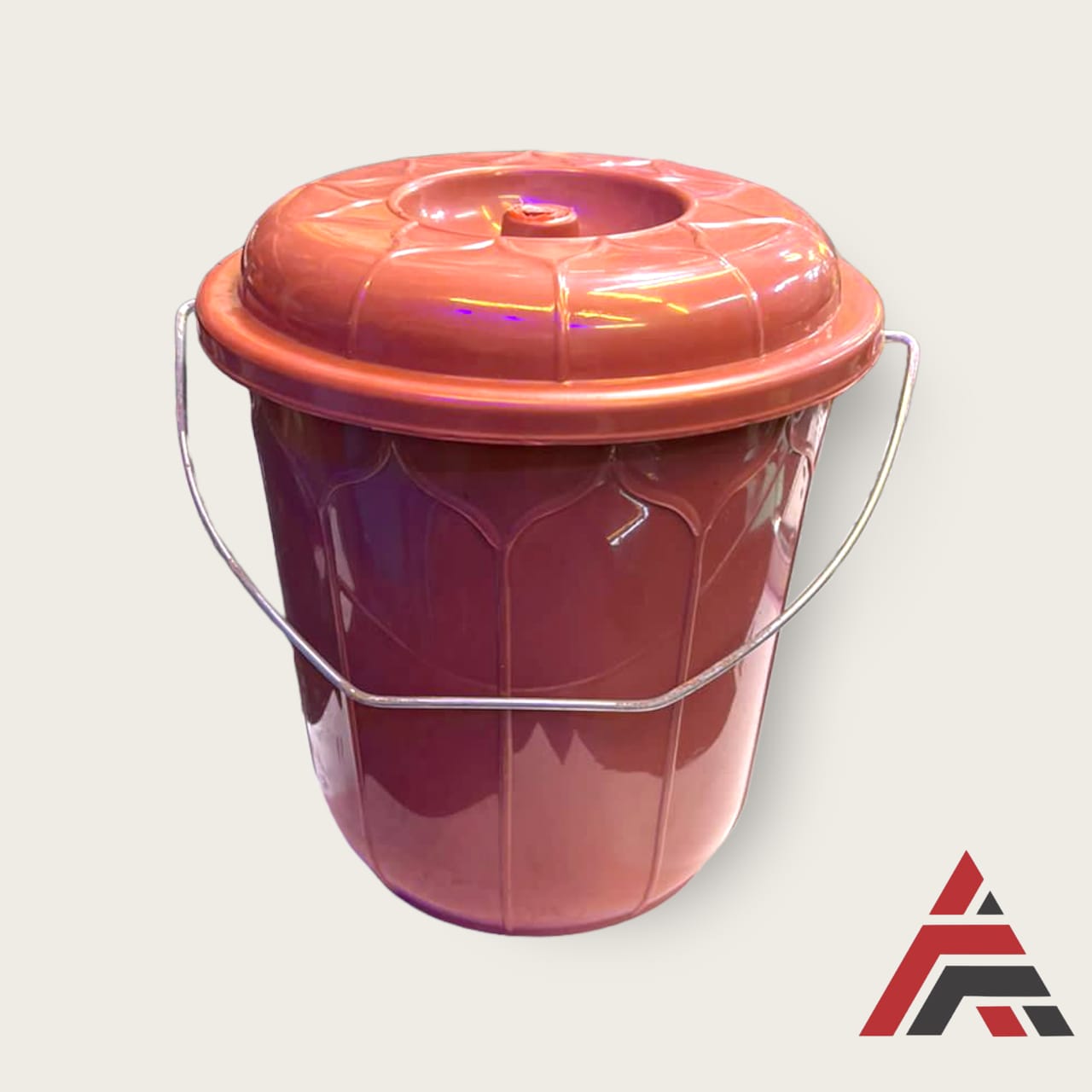 3L Plastic Bucket with Steel Handle (With Lid)